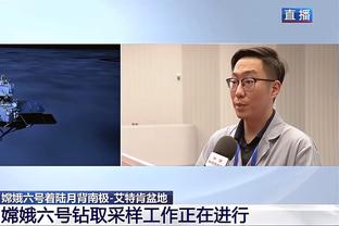 赛季至今砍下300+分且真实命中率过65%的球员：詹姆斯 库里